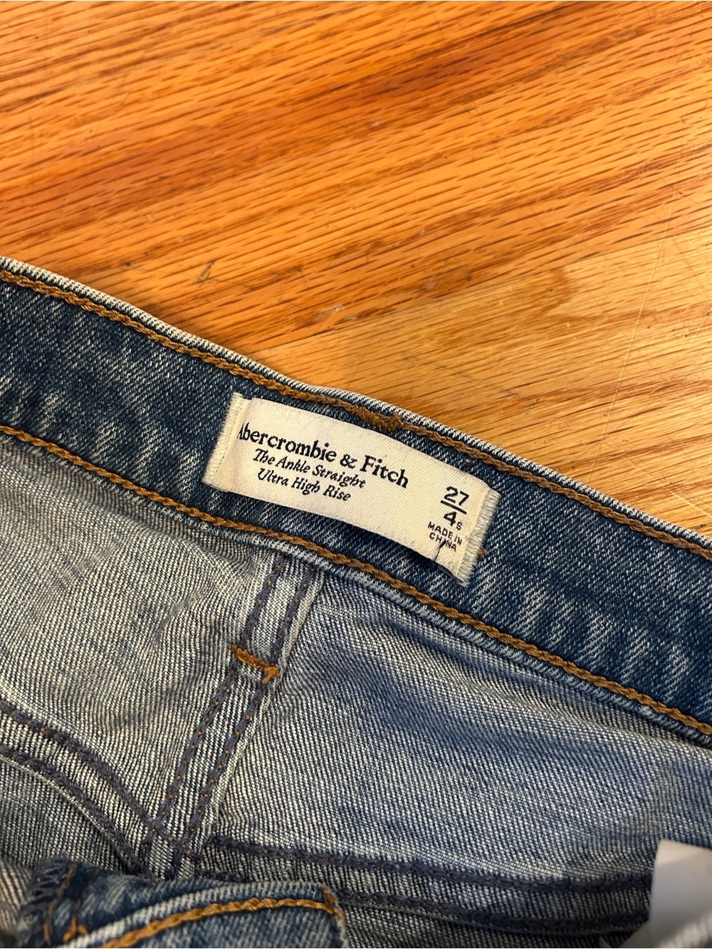 Abercrombie and Fitch Ankle Straight Ultra high rise Patchwork jeans in 27 short
